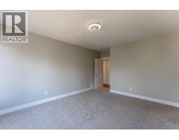 3303 Water Birch Circle, Kelowna, BC V1V3G1 Photo 44