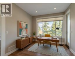 Kitchen - 3303 Water Birch Circle, Kelowna, BC V1V3G1 Photo 17