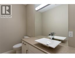 3303 Water Birch Circle, Kelowna, BC V1V3G1 Photo 30