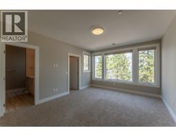 3303 Water Birch Circle, Kelowna, BC V1V3G1 Photo 43