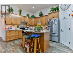 Living room - 7, 717 Centre Street, Vulcan, AB T0L2B0 Photo 6