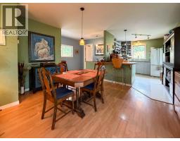 Primary Bedroom - 2529 95 Highway, Brisco, BC V0A1B0 Photo 9