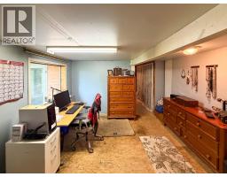 2529 95 Highway, Brisco, BC V0A1B0 Photo 20