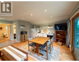 2529 95 Highway, Brisco, BC V0A1B0 Photo 27