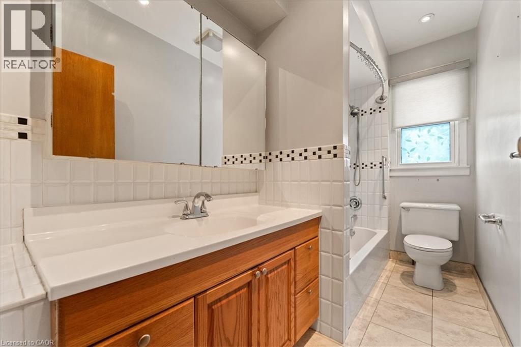 721 BROADWAY - Image 30