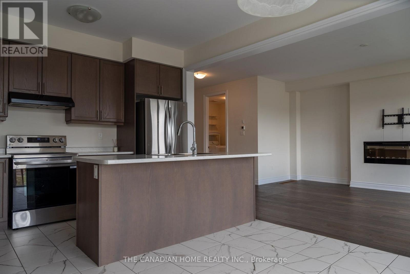 232 Wilmot Road — photo 10