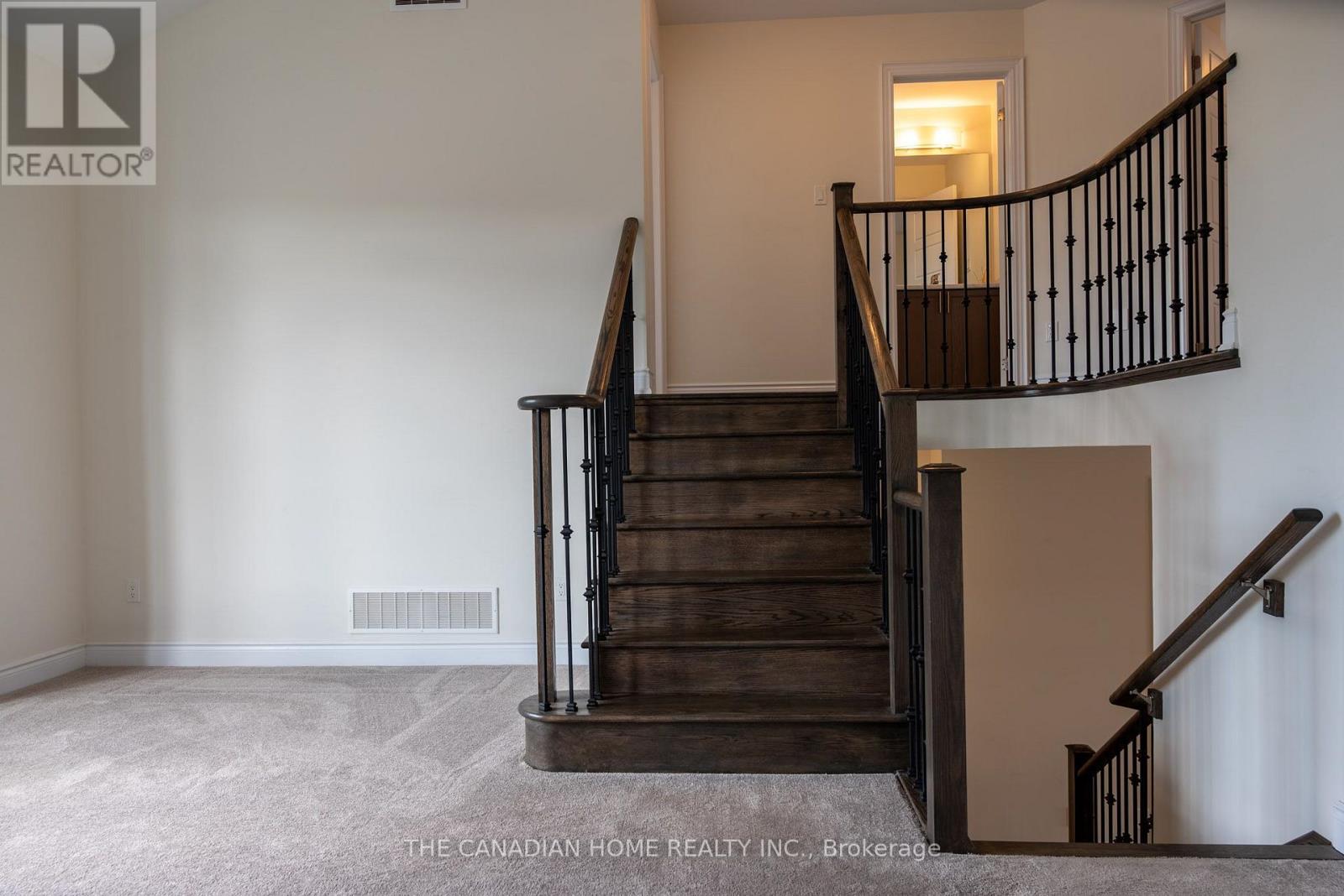 232 Wilmot Road — photo 16