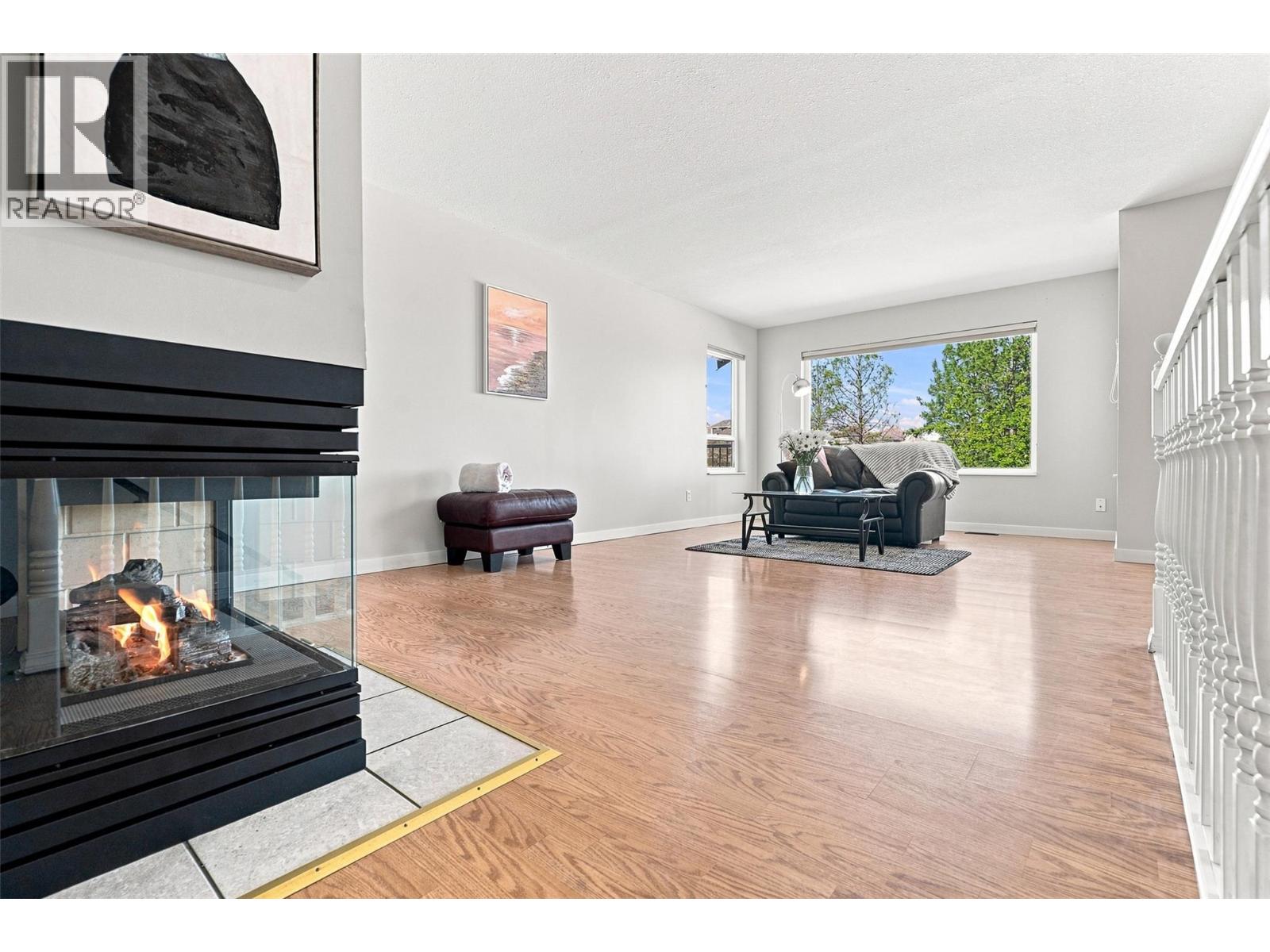 913 GREYSTONE Crescent, Kamloops