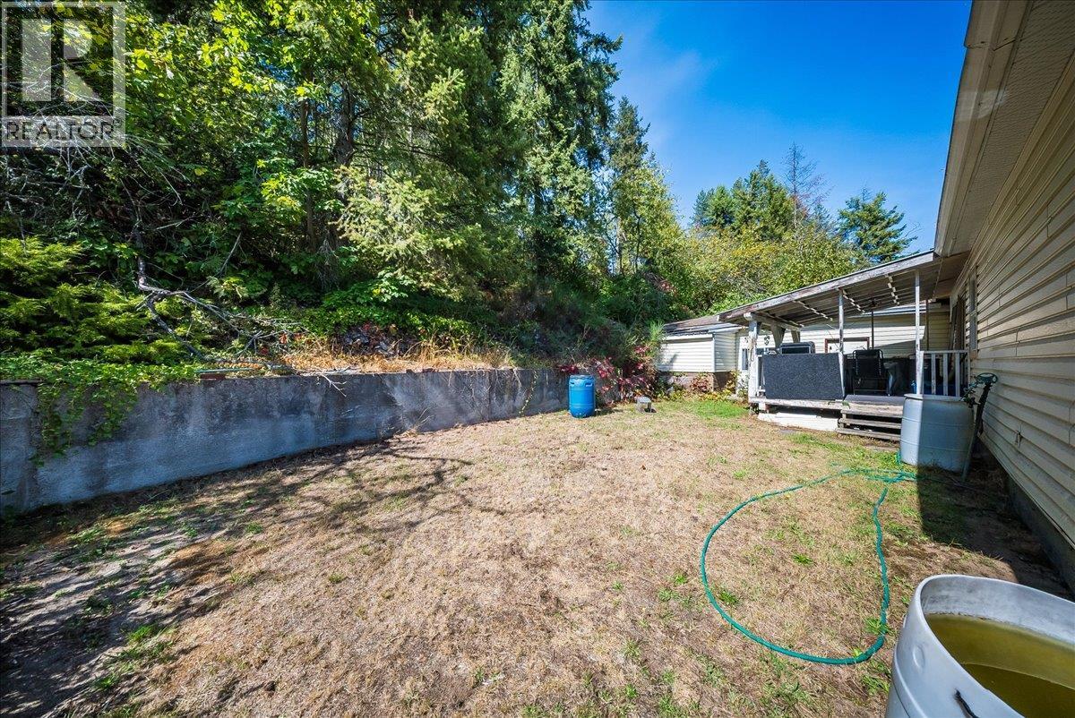 2512 Columbia Avenue - 10