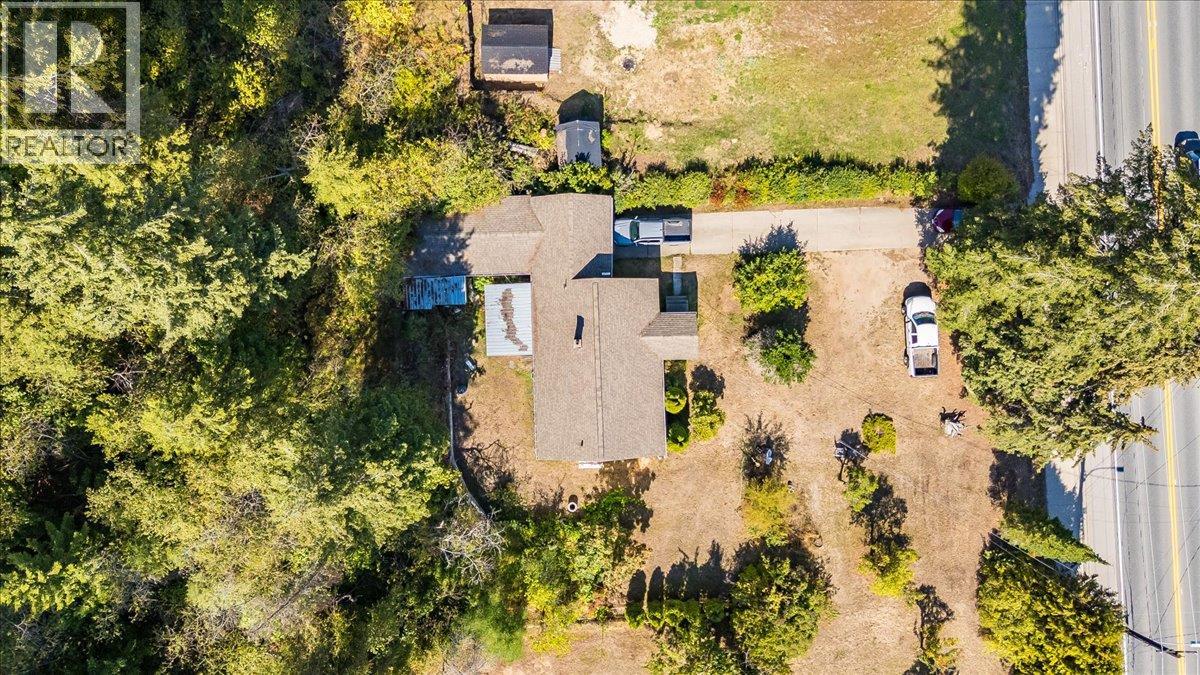 2512 Columbia Avenue, Castlegar — photo 6