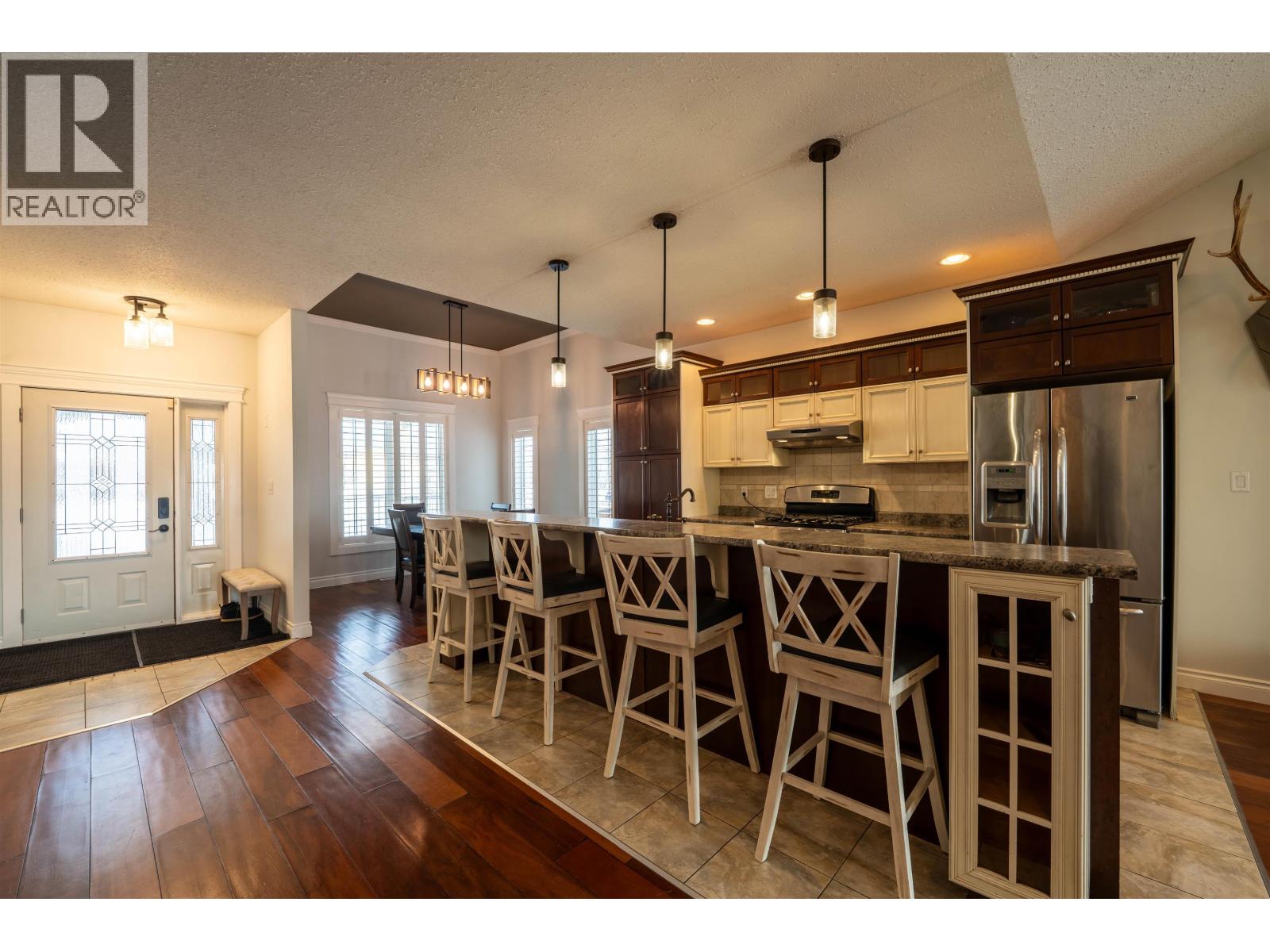 8607 109 AVENUE - 7