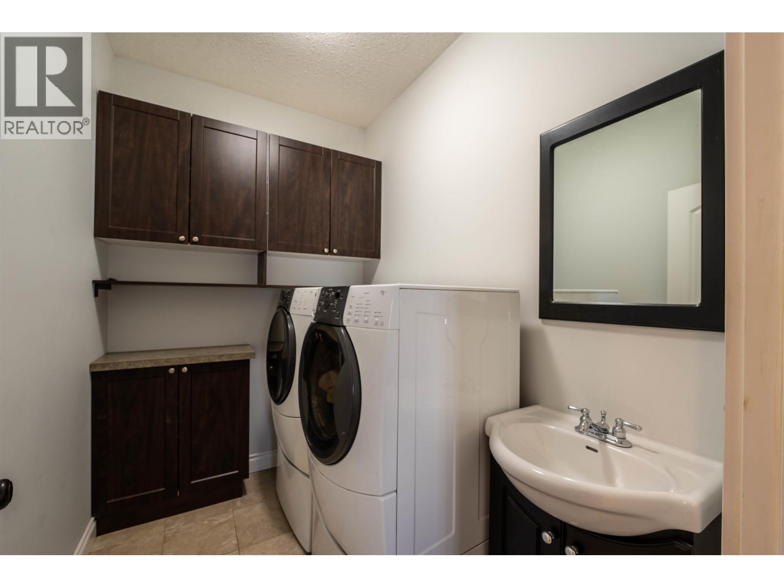 8607 109 AVENUE - 16