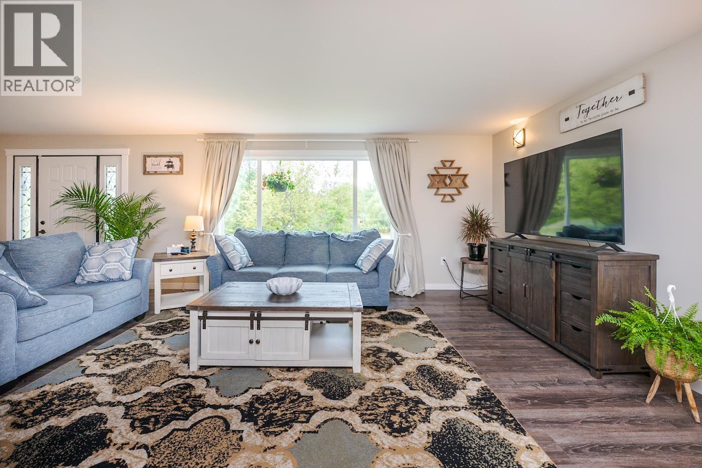 Photo 12 of 40 — 7615 INGA ROAD · Prince George, BC