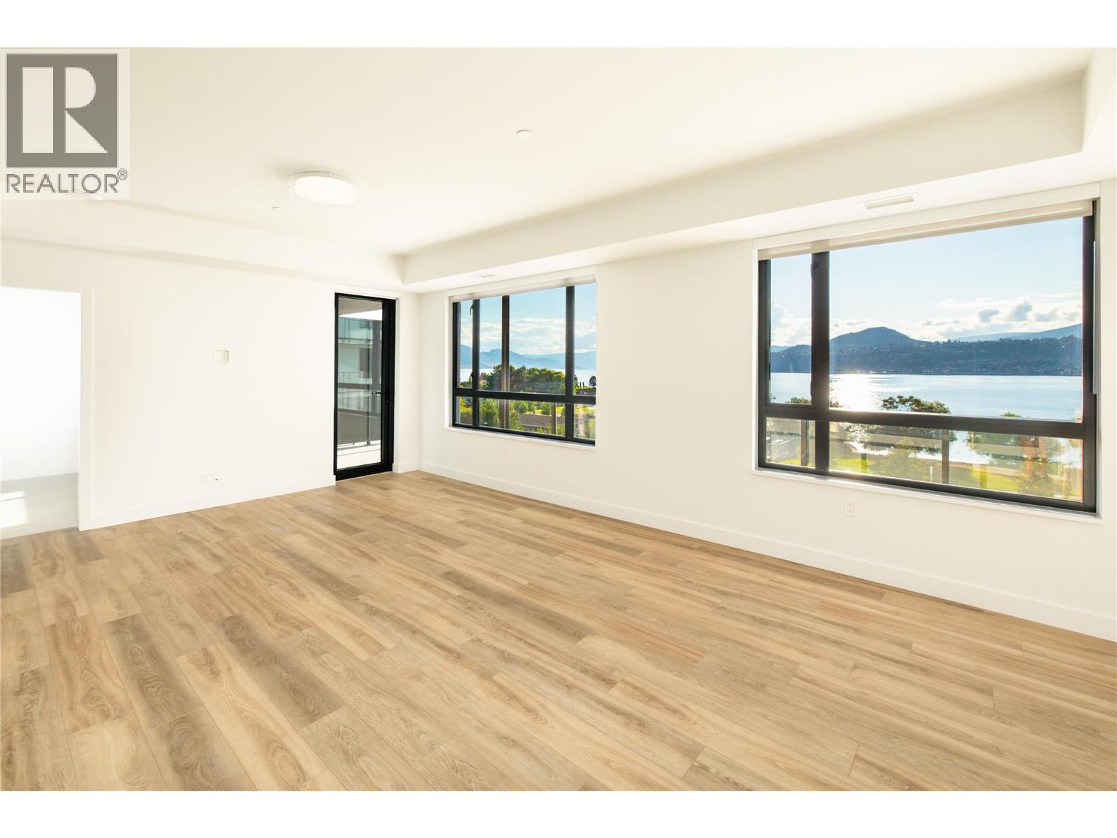 512 3051 Abbott Street, Kelowna