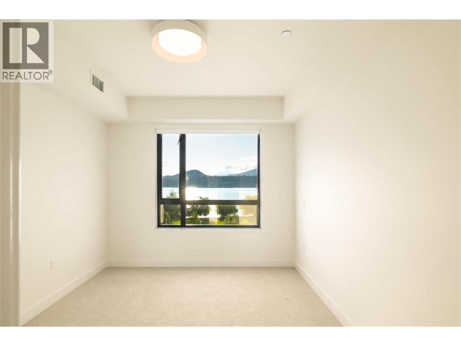 512 3051 Abbott Street, Kelowna