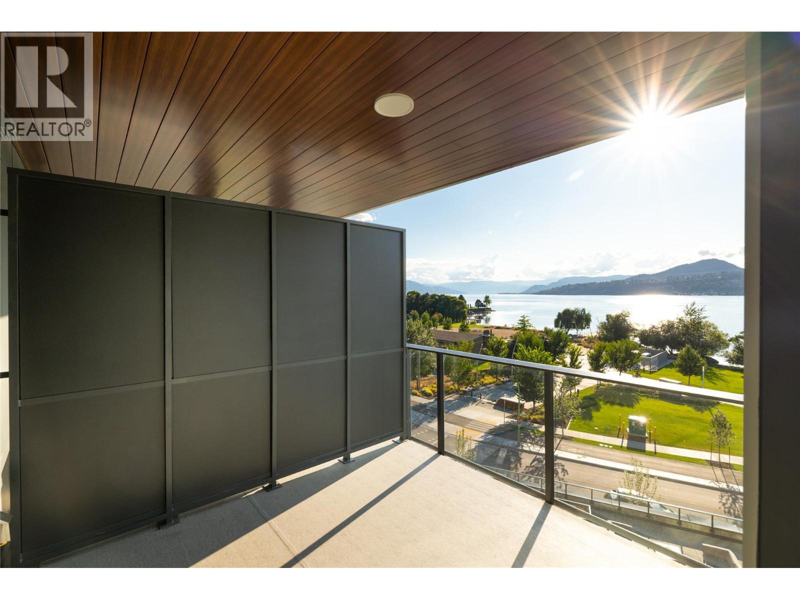 512 3051 Abbott Street, Kelowna