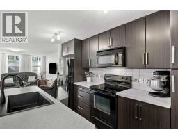 216 Mckenzie Towne Close SE - photo 13