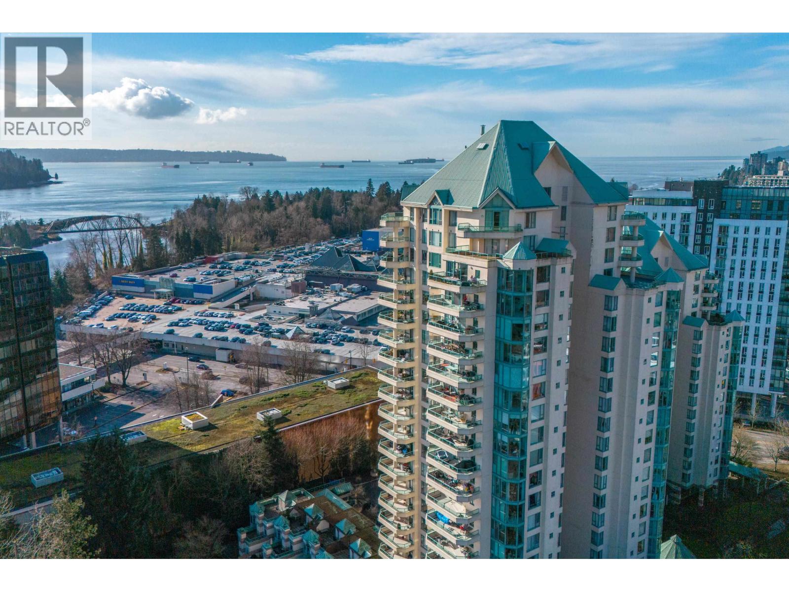 15B 338 TAYLOR WAY, West Vancouver — photo 2