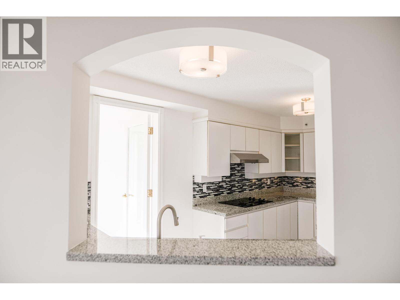 15B 338 TAYLOR WAY, West Vancouver — photo 8