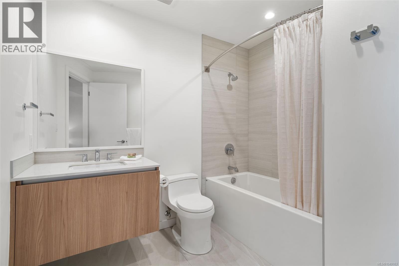1110 2000 Hannington Rd, Langford
