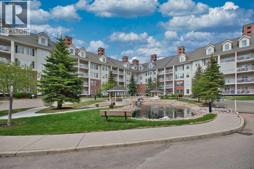 2154, 151 Country Village Road NE, Calgary, Alberta, T3K5X5