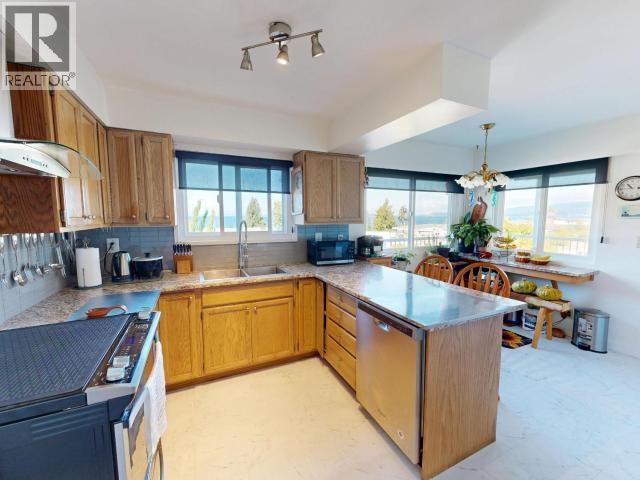 3740 STRATHCONA AVE, Powell River