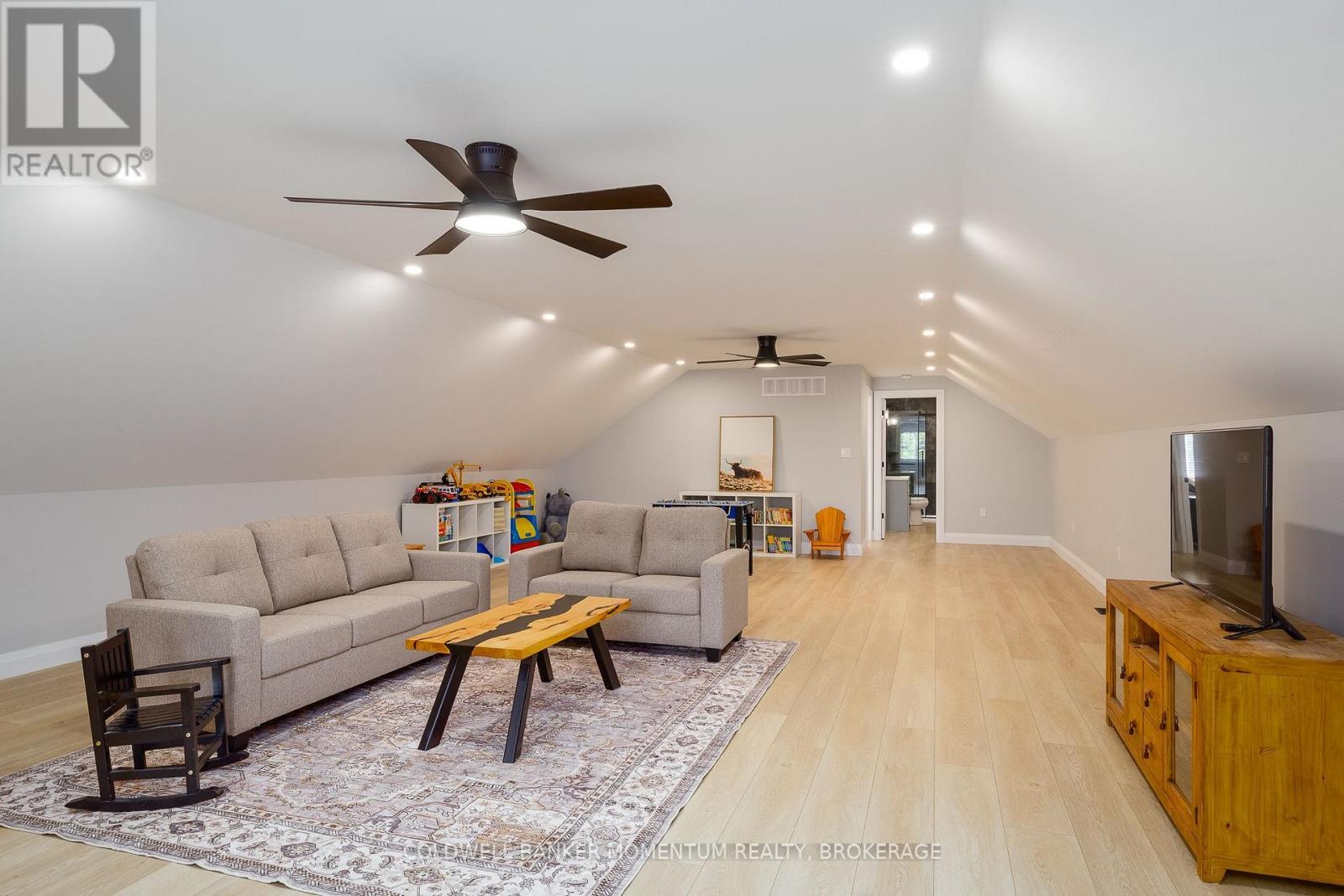 104 NEVA ROAD - Image 24