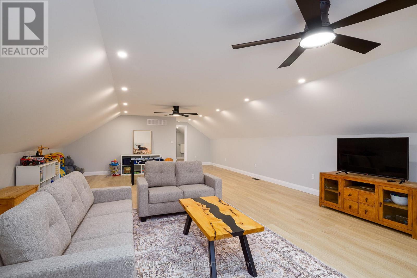 104 NEVA ROAD - Image 25