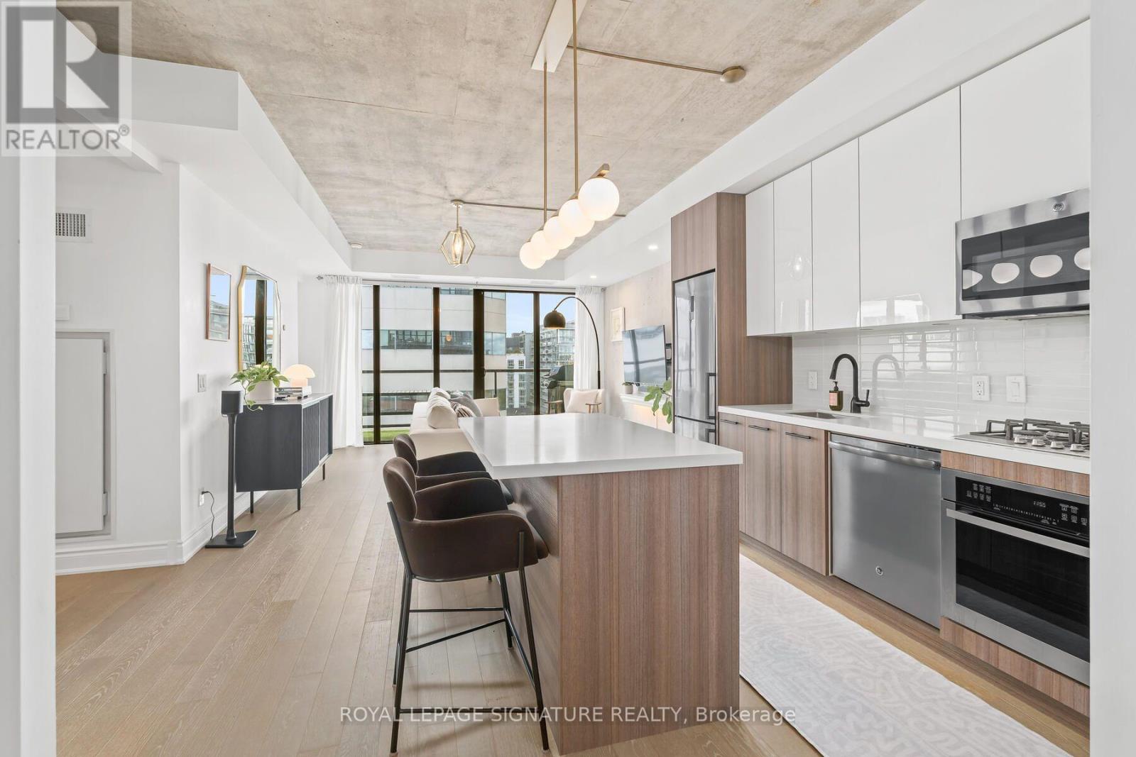 #1203 608 RICHMOND STREET W - 1
