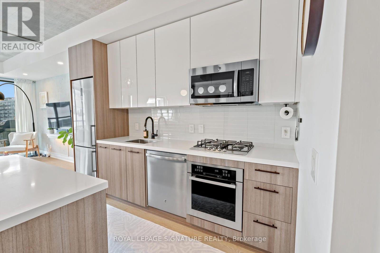 #1203 608 RICHMOND STREET W - 10