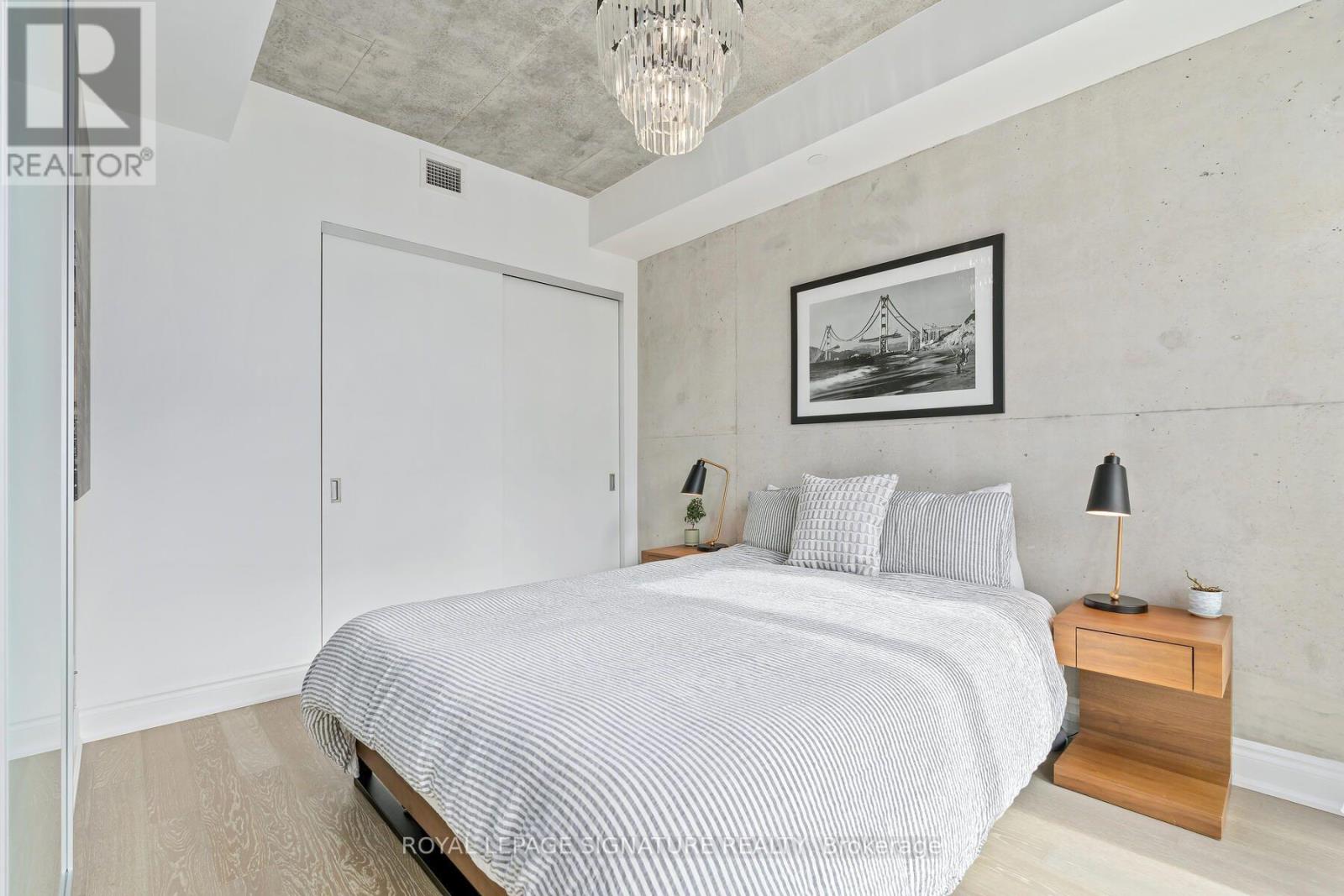 #1203 608 RICHMOND STREET W - 13