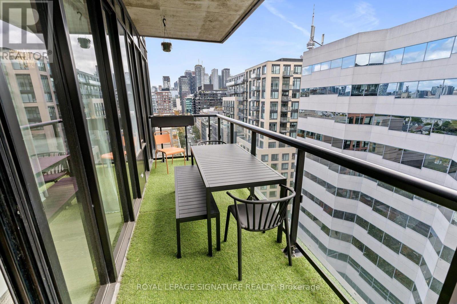 #1203 608 RICHMOND STREET W - 4