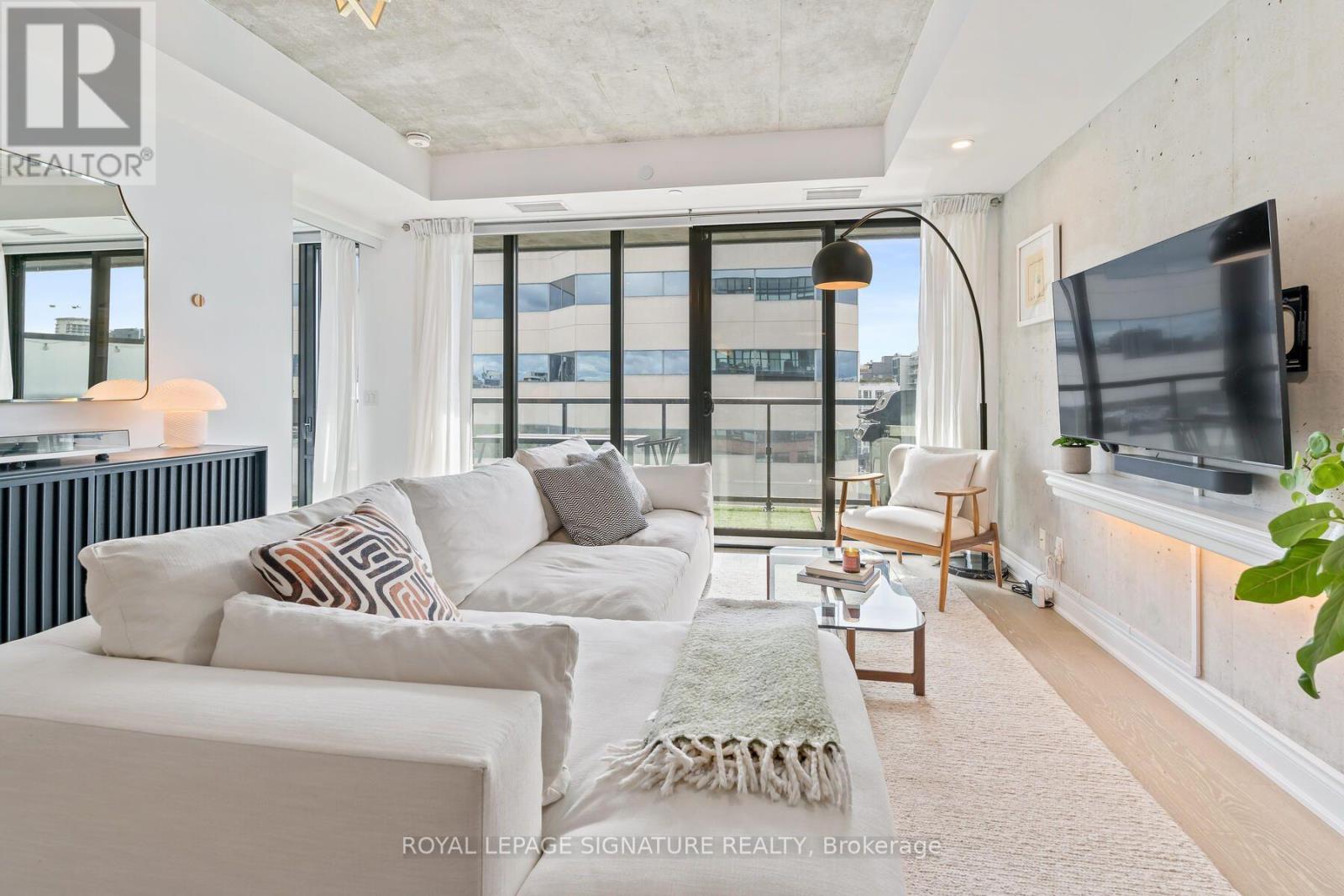 #1203 608 RICHMOND STREET W - 5