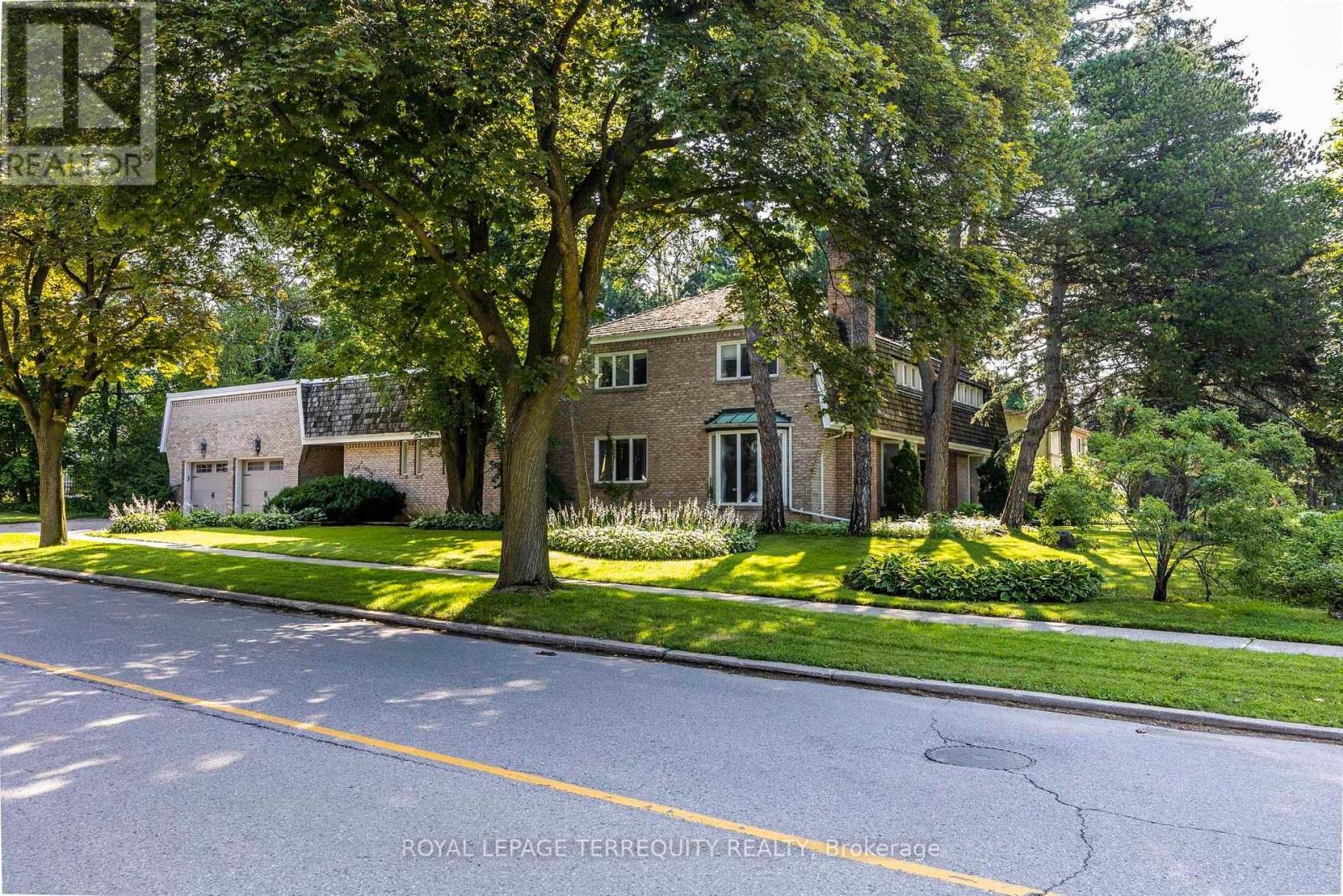 2 CHIEFTAIN CRESCENT - 3