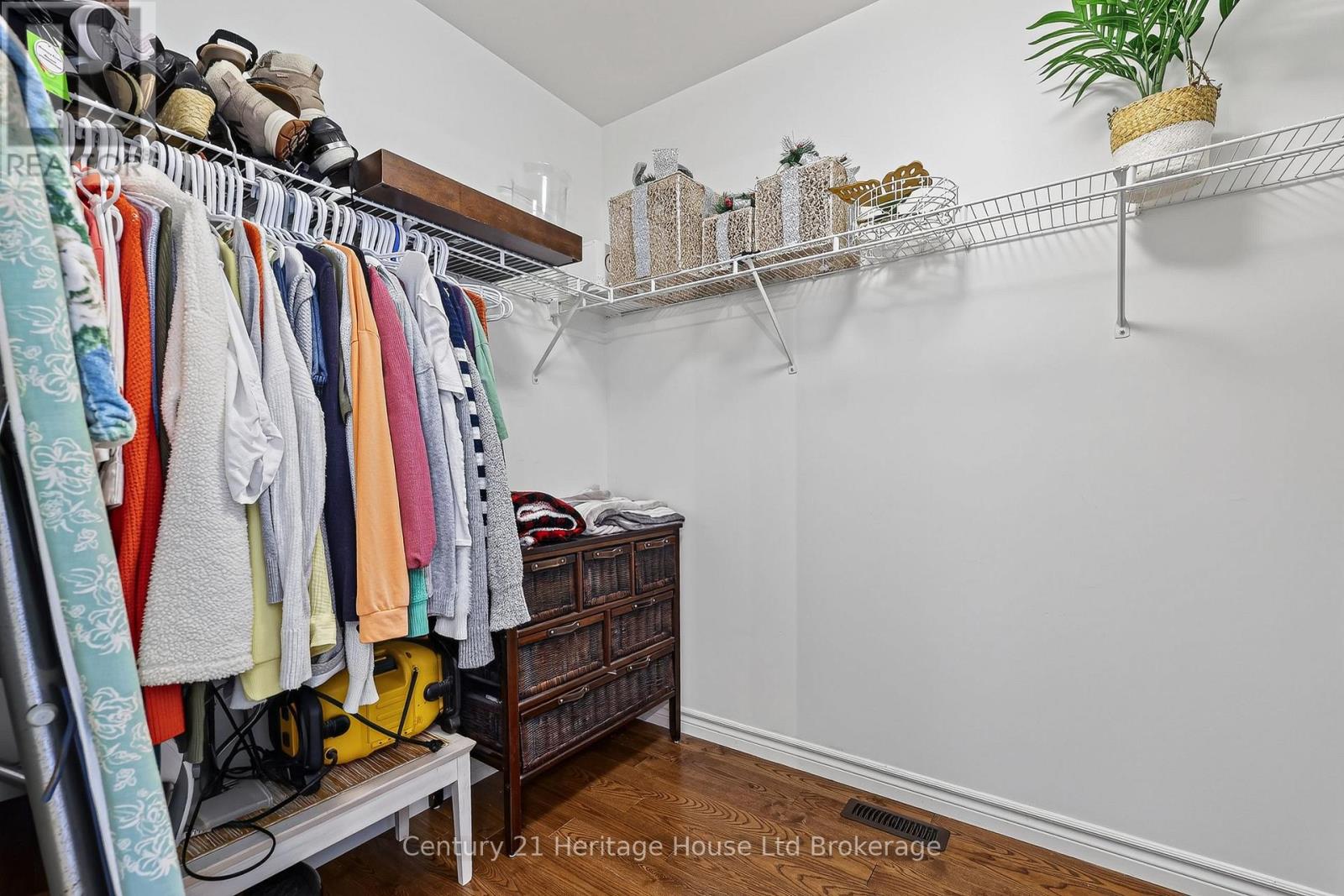514 PARROTT PLACE - Image 20