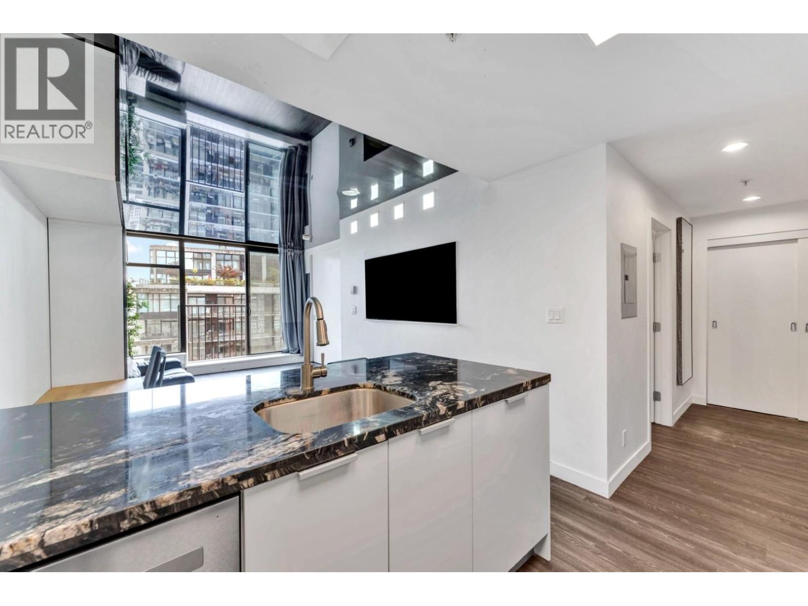 3304 128 W CORDOVA STREET, Vancouver