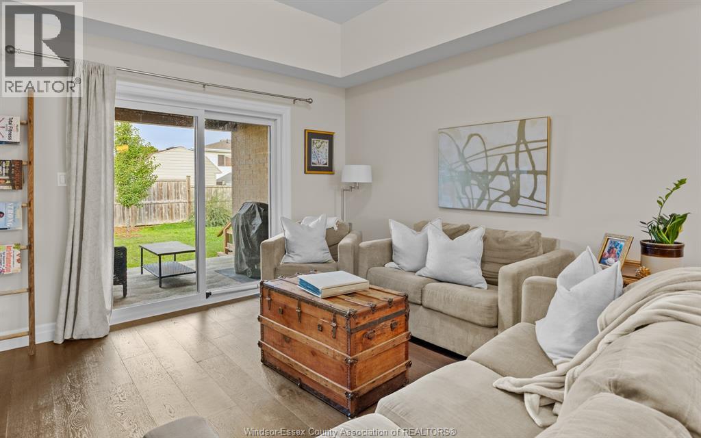 213 MEADOWVIEW - 17