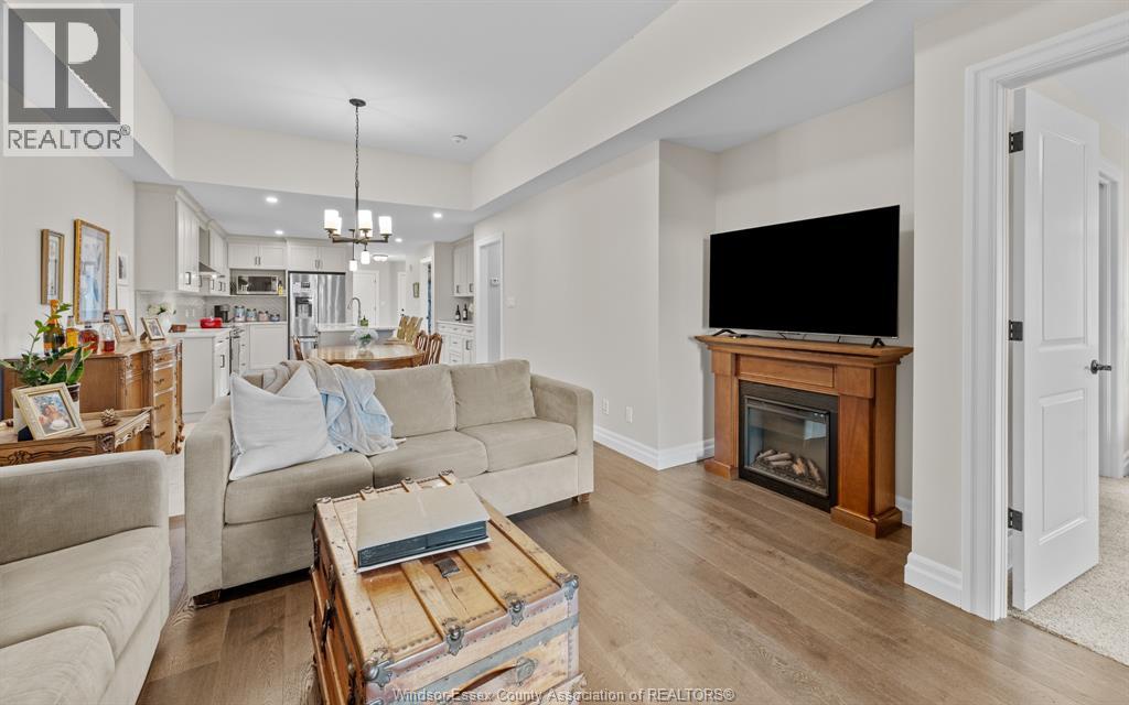213 MEADOWVIEW - 18