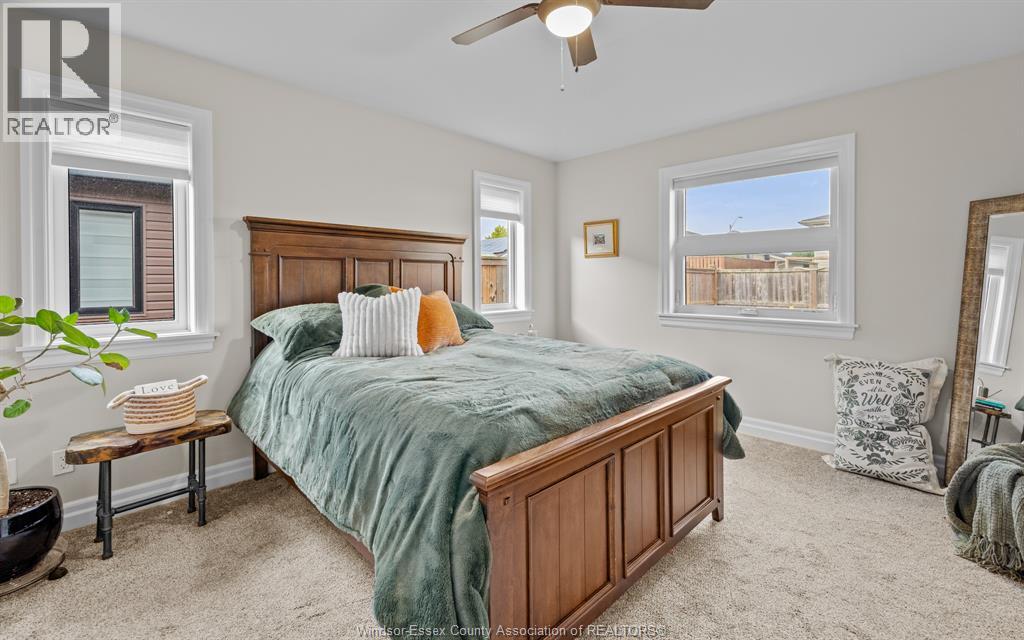 213 MEADOWVIEW - 19