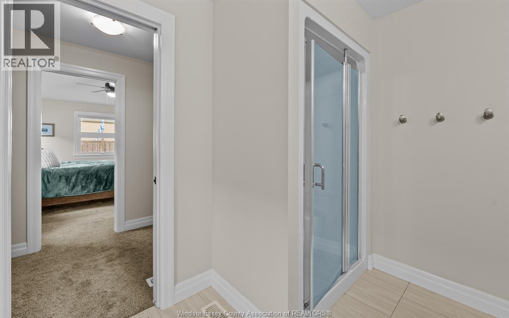 213 MEADOWVIEW - 23
