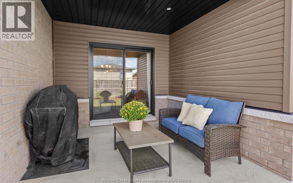 213 MEADOWVIEW - 28