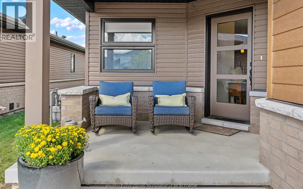 213 MEADOWVIEW - 4