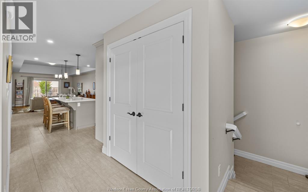 213 MEADOWVIEW - 5