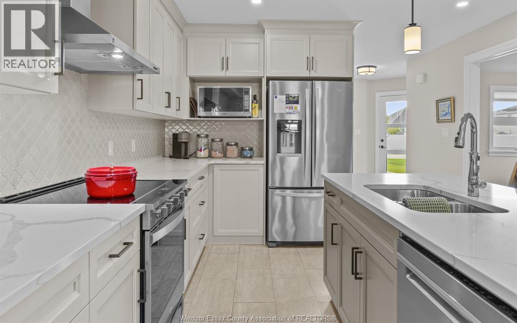 213 MEADOWVIEW - 9