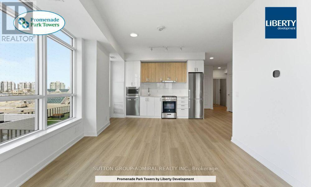 #416 30 UPPER MALL WAY - 11