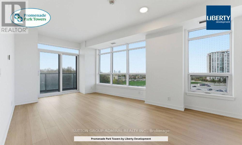 #416 30 UPPER MALL WAY - 9
