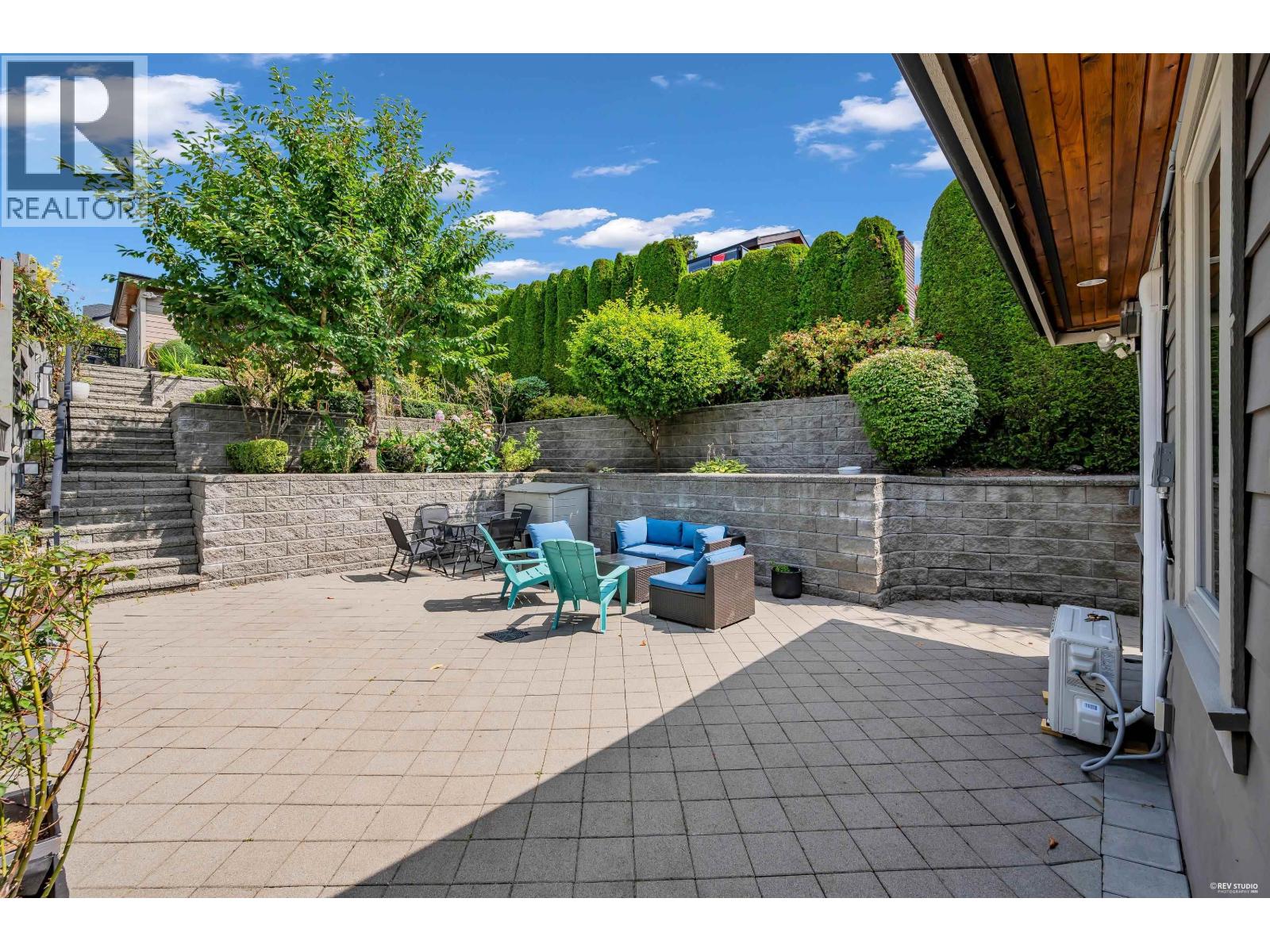 1123 KEITH ROAD, West Vancouver