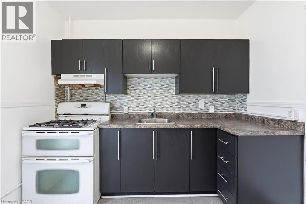63 MELROSE Avenue S - 14