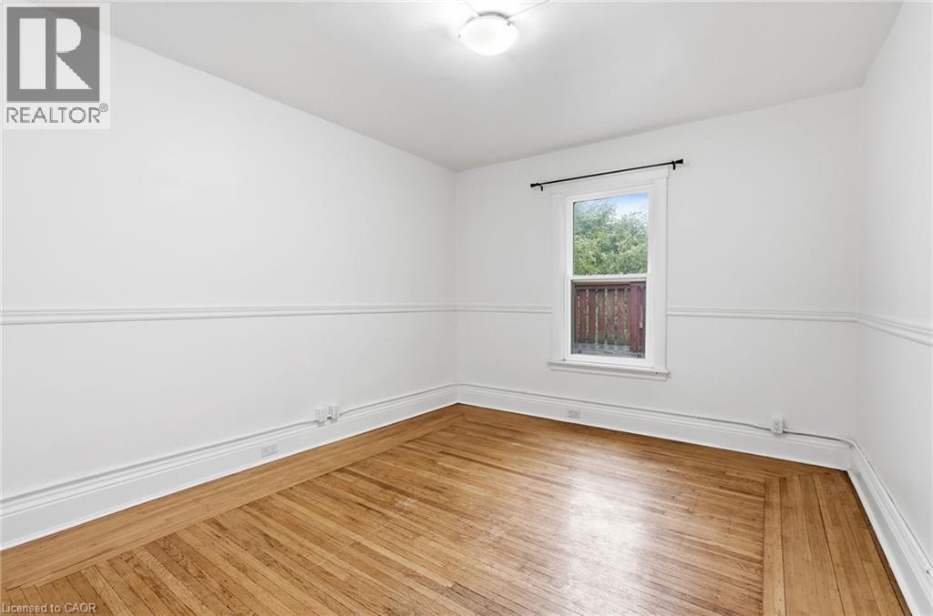 63 MELROSE Avenue S - 20
