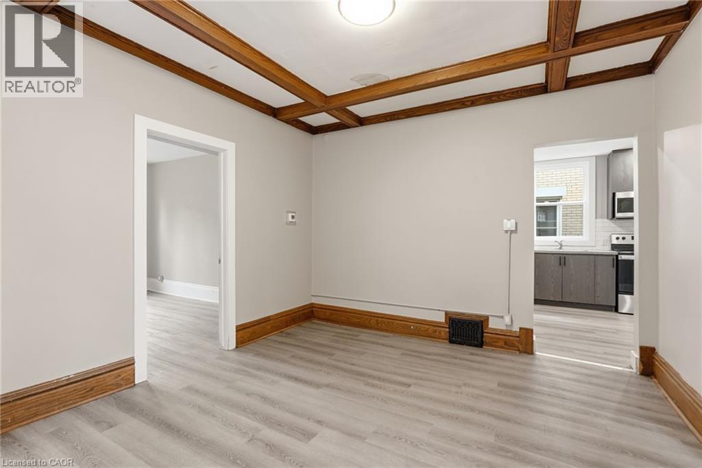 63 MELROSE Avenue S - 8